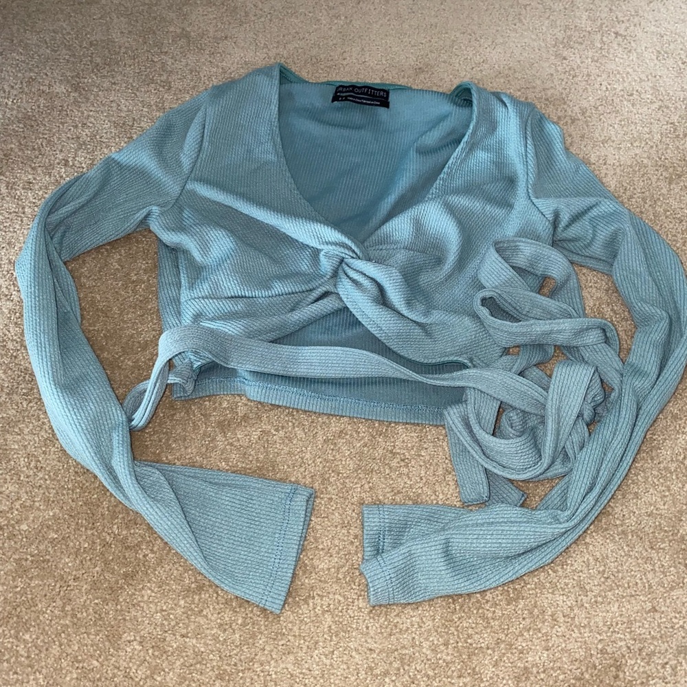 “UO Sabel Textured Wrap Top”